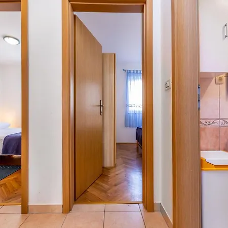 Azzuro Apartment Baška